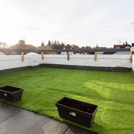 2 Bed Apartment Near The Beach Southend-on-Sea Bagian luar foto
