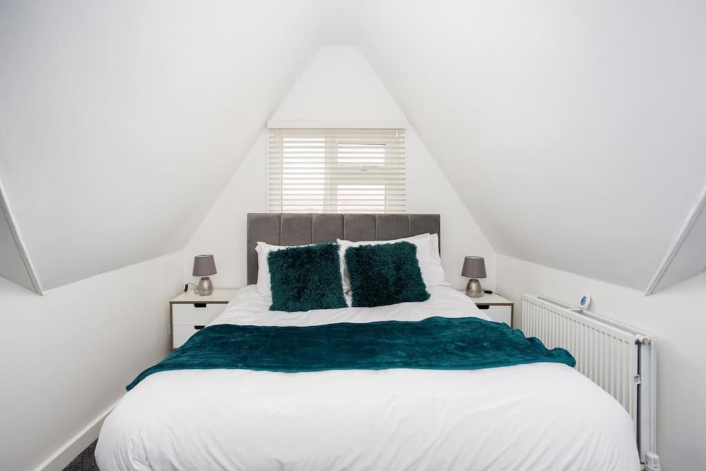 2 Bed Apartment Near The Beach Southend-on-Sea Bagian luar foto