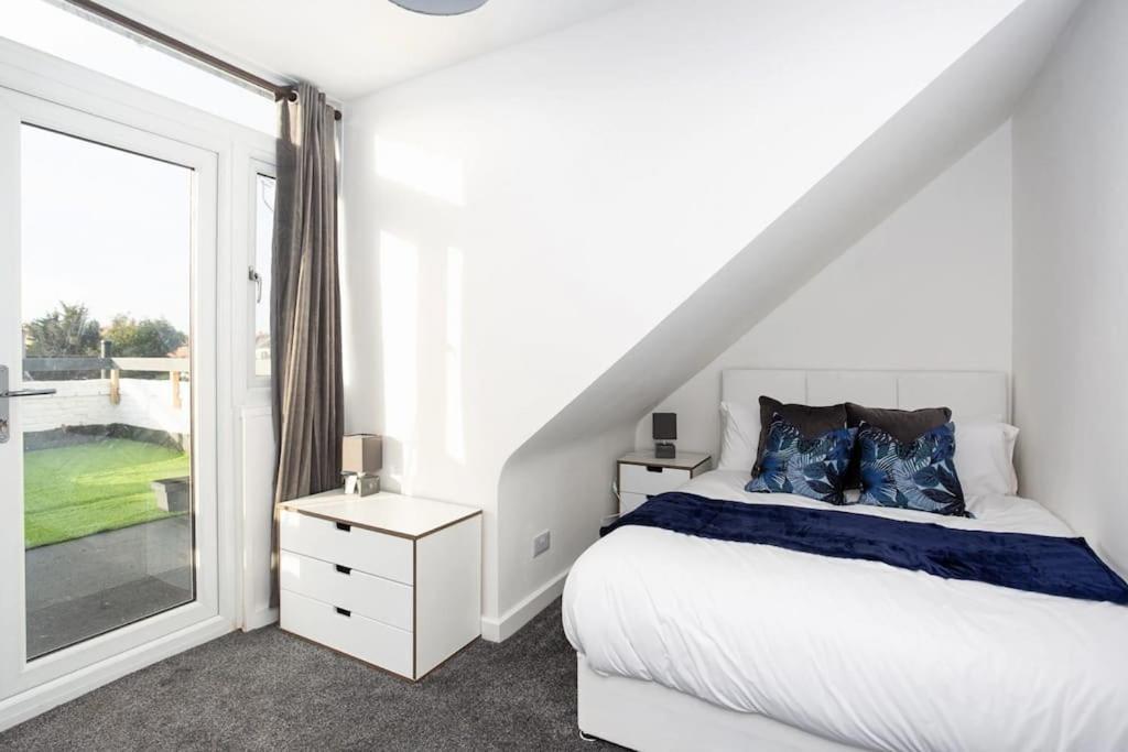2 Bed Apartment Near The Beach Southend-on-Sea Bagian luar foto