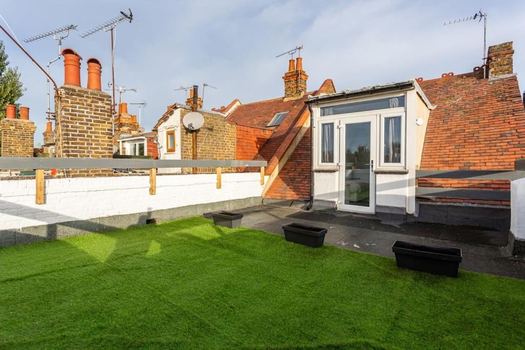 2 Bed Apartment Near The Beach Southend-on-Sea Bagian luar foto