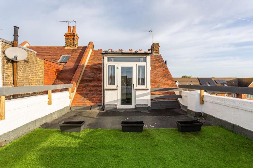 2 Bed Apartment Near The Beach Southend-on-Sea Bagian luar foto