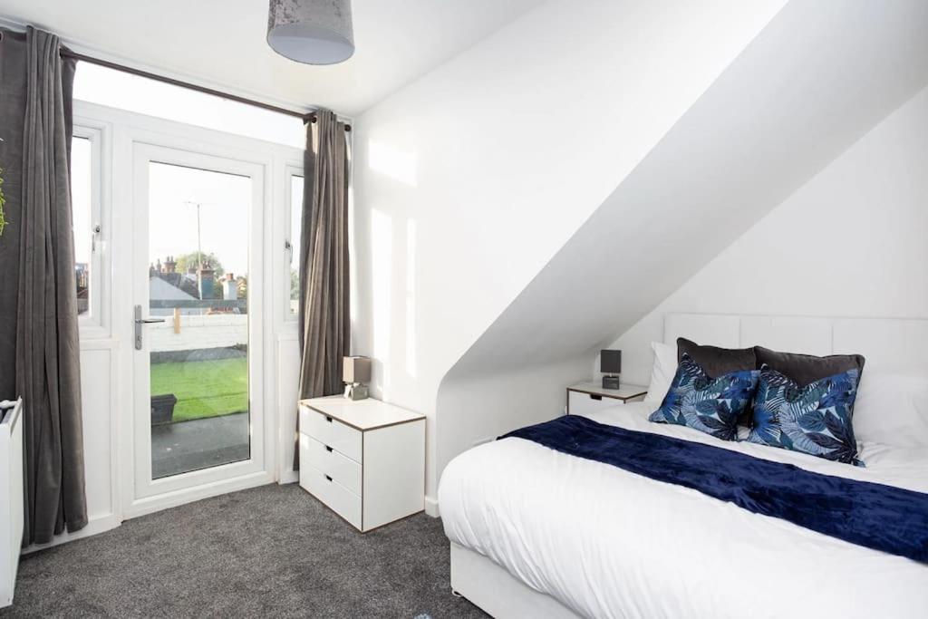 2 Bed Apartment Near The Beach Southend-on-Sea Bagian luar foto
